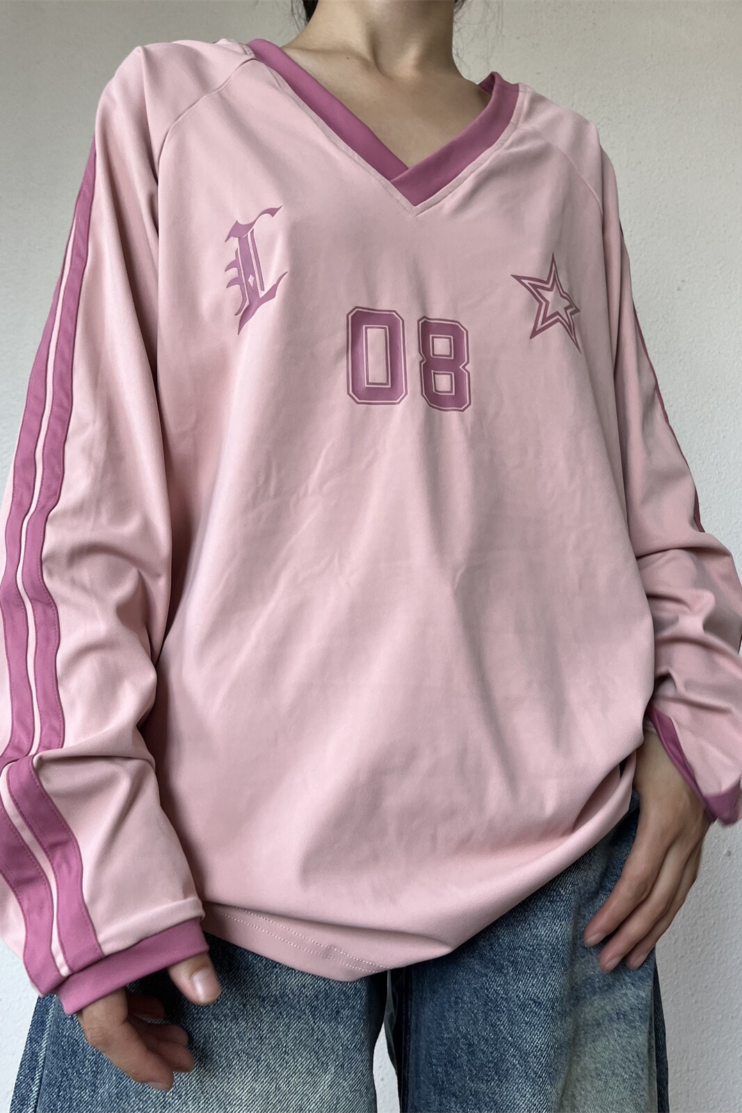 Retro American Oversized Jersey T-Shirt with Color Block Letters | Versatile Raglan Top for Casual Y2K Style Retro American Oversized Jersey T-Shirt with Color Block Letters | Versatile Raglan Top for Casual Y2K Style