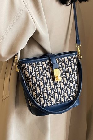 Retro Casual Bucket Bag for Women - High-End Fashion Shoulder Bag - 2025 Autumn Winter Niche Design