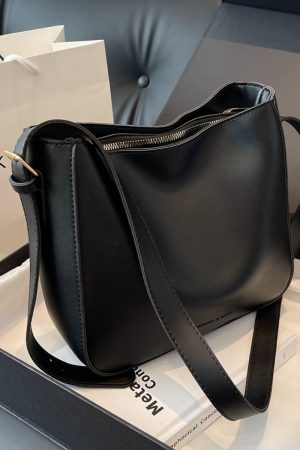 Retro Casual Shoulder Bag for Women - Trendy Spring Summer 2025 Bucket Crossbody Bag for Commuting and Everyday Use