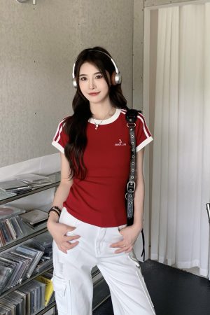 Retro Color-Blocking Short Sleeve T-Shirt for Women - 2024 Summer Raglan Sleeve Slim Fit Top, Y2K Inspired Fashion