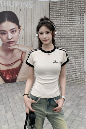 Retro Color-Blocking Short Sleeve T-Shirt for Women - 2024 Summer Raglan Sleeve Slim Fit Top, Y2K Inspired Fashion