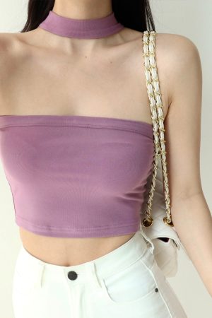 Retro European American Sleeveless Halter Top with Exposed Collarbone - Fitted Layering Piece for Feminine Style