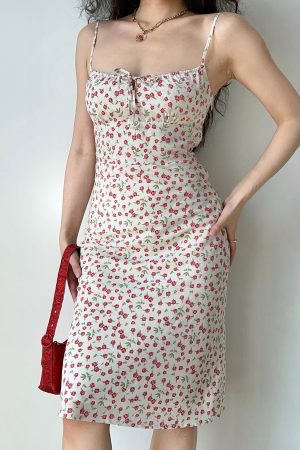 Retro Floral Front Tie Strap Dress - Slim Waist European American Style for Vacation - 90s Inspired Summer Fashion