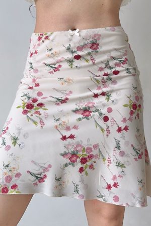 Retro Floral Print A-Line Fishtail Skirt for Women - European and American Style Summer Half-Length Bodycon Skirt