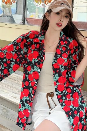 Retro Floral Short Sleeve Shirt for Women - Summer Hawaiian Style Casual Top, Loose Fit for Beach and Everyday Wear