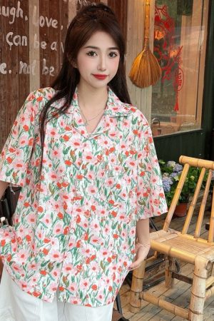 Retro Floral Short Sleeve Shirt for Women - Summer Hawaiian Style Casual Top, Loose Fit for Beach and Everyday Wear