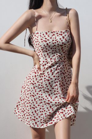 Retro Floral Spaghetti Strap Short Dress in White and Red - Fitted Sexy Vacation Style for Girls