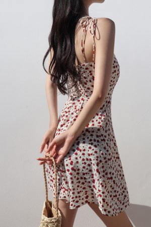 Retro Floral Spaghetti Strap Short Dress in White and Red - Fitted Sexy Vacation Style for Girls