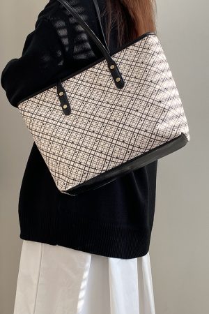 Retro Large Capacity Tote Bag for Women - Versatile Commuting Shoulder Handbag, 2025 Niche Design