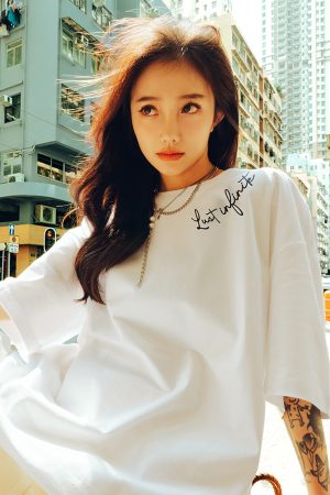 Retro Minimalist Letter Short Sleeve T-Shirt for Men and Women - Trendy Loose Fit Summer Tee, 90s Style, Unisex Fashion 2025