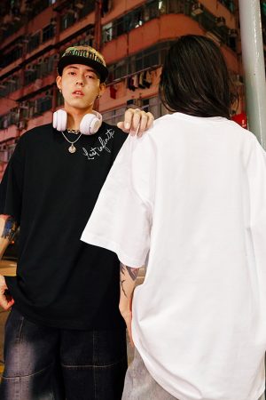 Retro Minimalist Letter Short Sleeve T-Shirt for Men and Women - Trendy Loose Fit Summer Tee, 90s Style, Unisex Fashion 2025