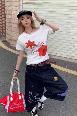 Retro Off-Shoulder Floral Print Short Sleeve T-Shirt for Women - Summer Sweet & Spicy Slim-Fit Top, American Street Style