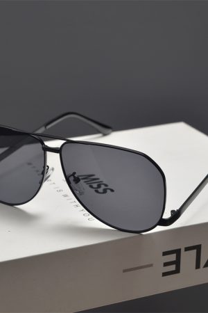 Retro Oversized Punk Double-Bridge Sunglasses for Women - High-End Round Face Frog Glasses for Hip-Hop and Party Style