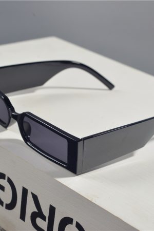 Retro Rectangular Narrow-Frame Sunglasses for Men and Women - Trendy Hip-Hop Street Style, Disco-Inspired Fashion Eyewear
