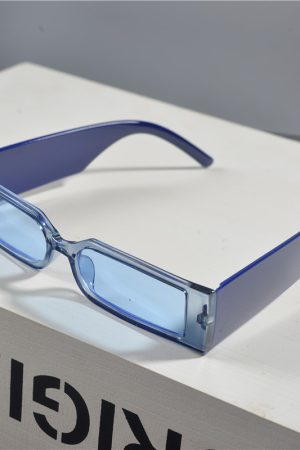 Retro Rectangular Narrow-Frame Sunglasses for Men and Women - Trendy Hip-Hop Street Style, Disco-Inspired Fashion Eyewear