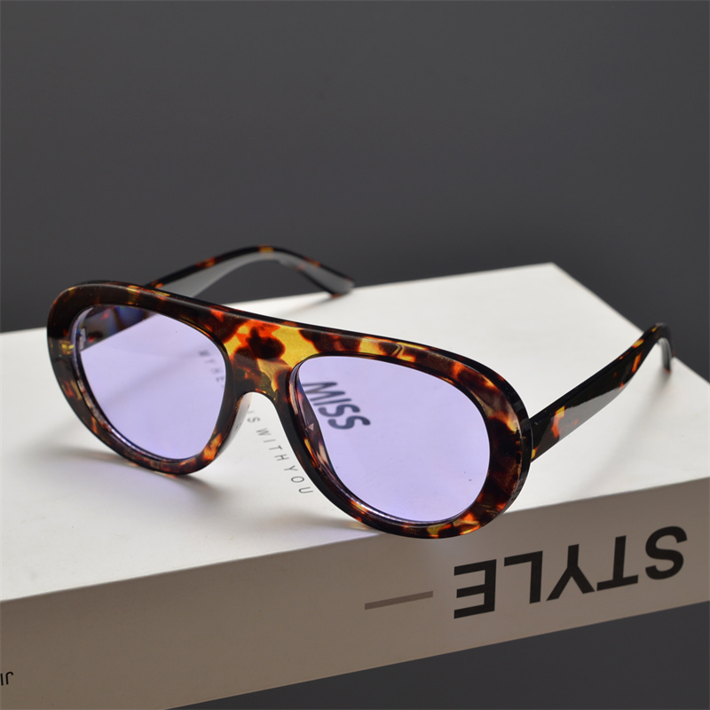 Retro Round Face Frog Sunglasses in Orange Tea Color - Unisex Slimming Fashion for Hip-Hop & Party Style Retro Round Face Frog Sunglasses in Orange Tea Color - Unisex Slimming Fashion for Hip-Hop & Party Style