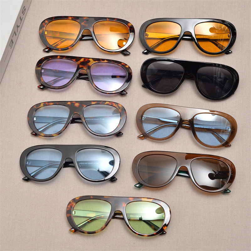 Retro Round Face Frog Sunglasses in Orange Tea Color - Unisex Slimming Fashion for Hip-Hop & Party Style Retro Round Face Frog Sunglasses in Orange Tea Color - Unisex Slimming Fashion for Hip-Hop & Party Style