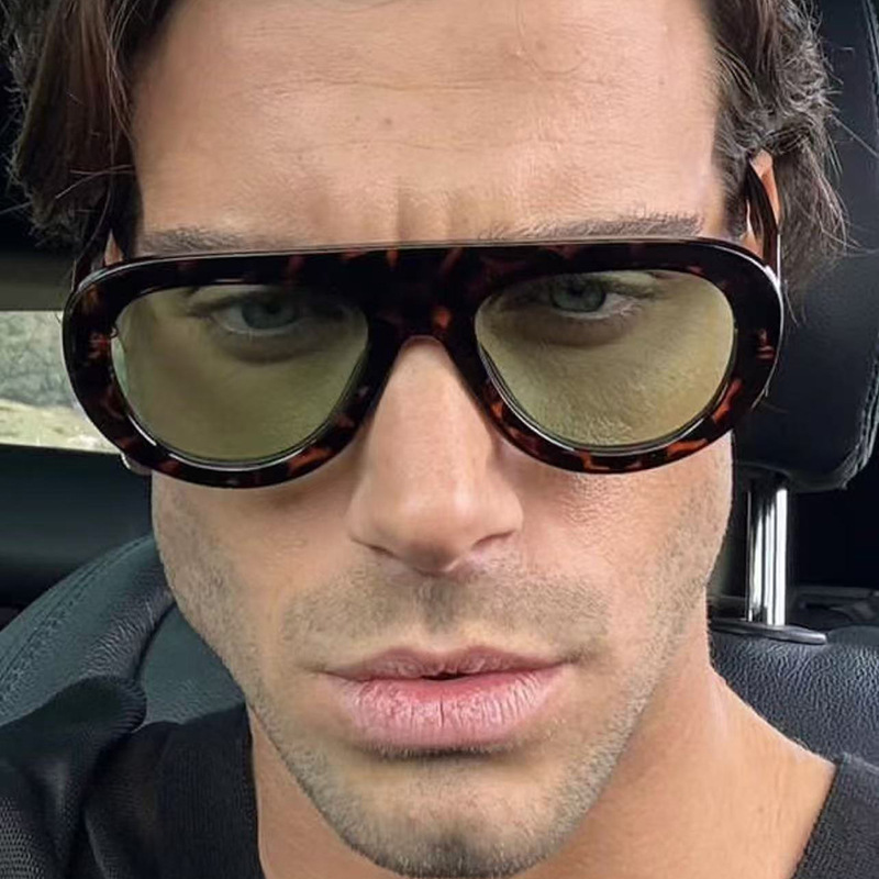 Retro Round Face Frog Sunglasses in Orange Tea Color - Unisex Slimming Fashion for Hip-Hop & Party Style Retro Round Face Frog Sunglasses in Orange Tea Color - Unisex Slimming Fashion for Hip-Hop & Party Style