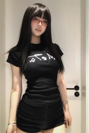 Retro Spicy Girl Letter Print Short Sleeve T-Shirt for Women - Waist-Cinching, Slim-Fit Stretchy Summer Top