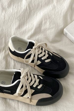 Retro Thick-Soled Women's Casual Sports Shoes - Versatile College Style for Spring 2025 - Trendy Y2K Inspired Footwear