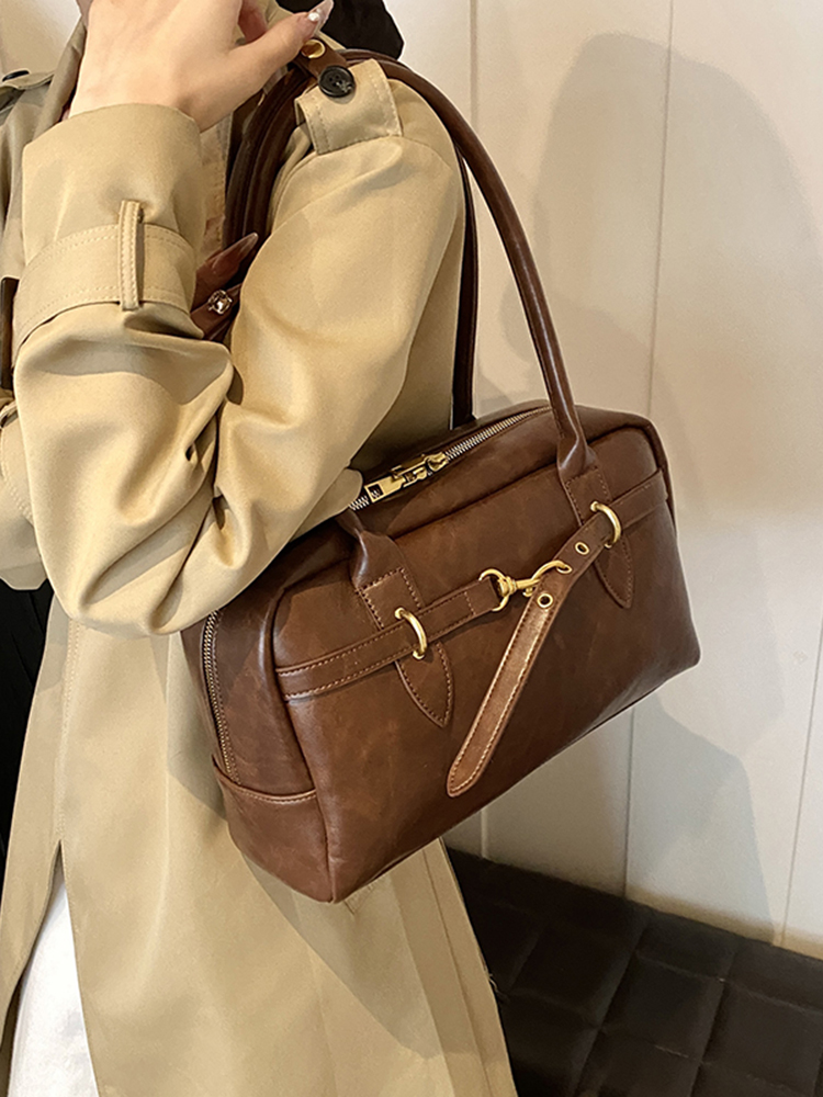 Retro Underarm Bag for Women - 2025 Stylish Handheld Shoulder Tote, Fashionable Pillow Bag for Spring and Summer Commuting Retro Underarm Bag for Women - 2025 Stylish Handheld Shoulder Tote, Fashionable Pillow Bag for Spring and Summer Commuting