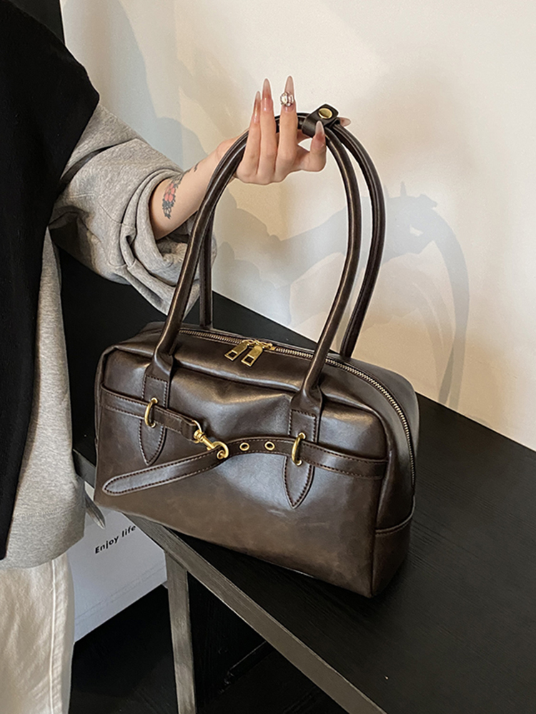 Retro Underarm Bag for Women - 2025 Stylish Handheld Shoulder Tote, Fashionable Pillow Bag for Spring and Summer Commuting Retro Underarm Bag for Women - 2025 Stylish Handheld Shoulder Tote, Fashionable Pillow Bag for Spring and Summer Commuting