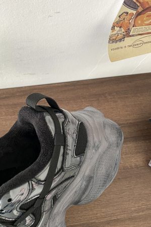 Retro Vintage Black Warrior Dad Shoes for Women - Thick-Soled Height-Increasing Sports Casual Sneakers, Trendy 2025 Style