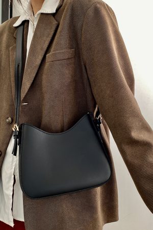 Retro Women's Underarm Saddle Bag - Versatile Crossbody Bag for Spring/Summer 2025, Trendy Niche Design, Chic and Stylish