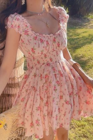 Romantic Floral Puff Sleeve Dress with French Square Neck - Handmade Hawaiian Style for Spring/Summer Vacation 2025