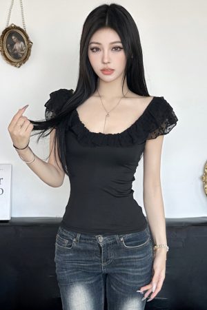 Romantic French Low-Neck Ruffled Backless Short Top for Women with Flutter Sleeves - Vacation Style Slim Fit Tank Top