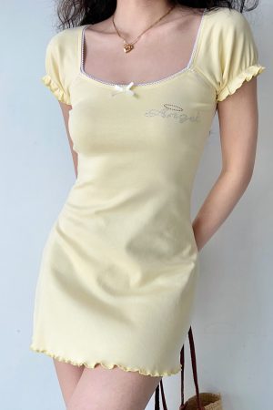 Ruffled Square Neck Dress with Rhinestones - Women's A-Line Short Sleeve Style in European and American Fashion