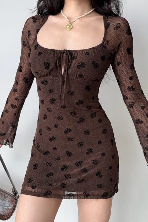 Self-Made American Vintage U-Neck Tie Embroidered Mini Dress - Slim Fit Hot Girl Style for 90s and Y2K Fashion