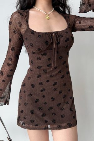 Self-Made American Vintage U-Neck Tie Embroidered Mini Dress - Slim Fit Hot Girl Style for 90s and Y2K Fashion