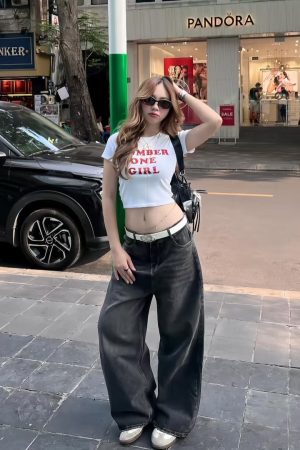 Sexy American Style Short Sleeve Crop Top T-Shirt for Women with Shoulder Letter Print, Slim Fit Midriff-Baring Inner Wear