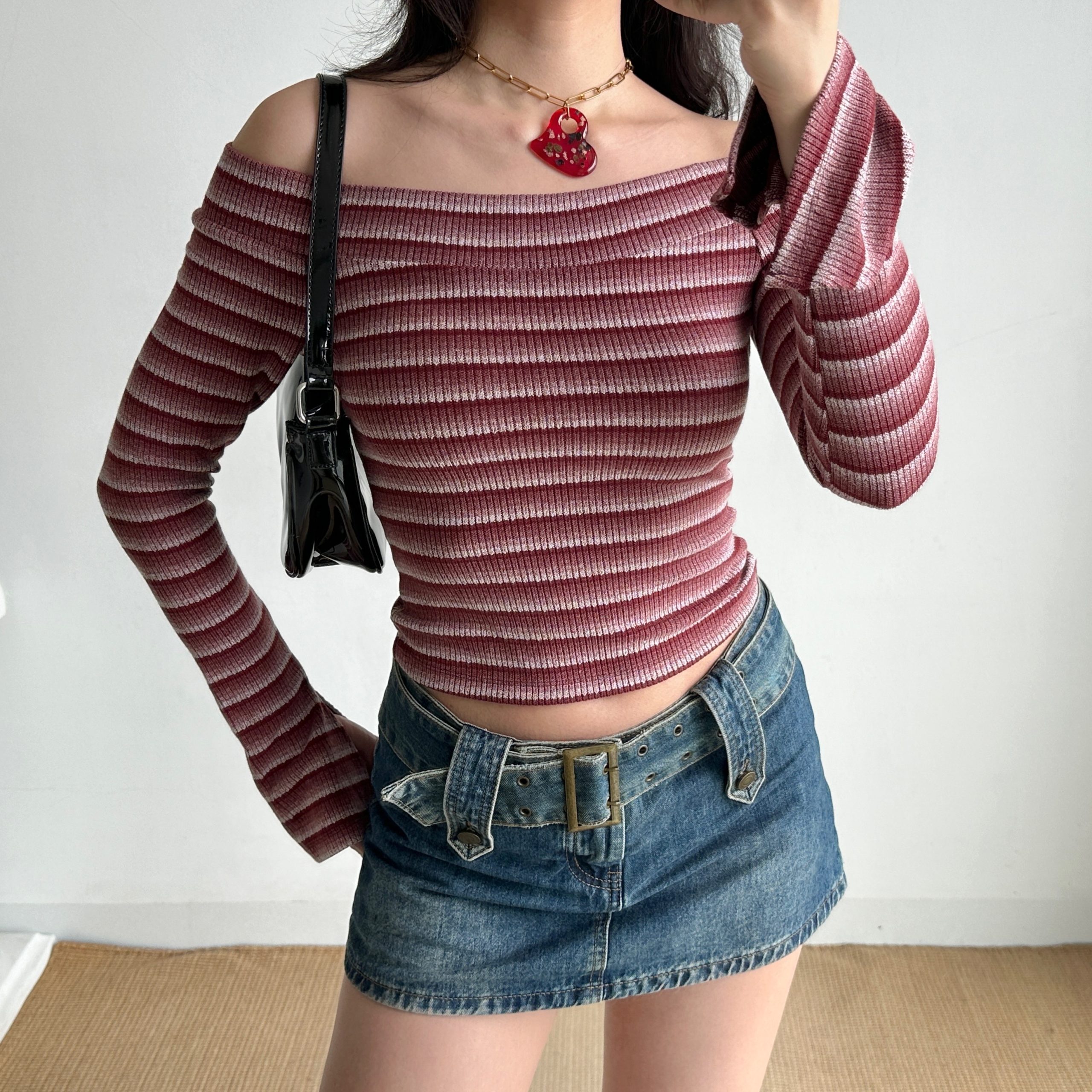 Sexy Off-the-Shoulder Striped Knitted Crop Top for Women - Slim Fit European and American Style Fashion Top Sexy Off-the-Shoulder Striped Knitted Crop Top for Women - Slim Fit European and American Style Fashion Top