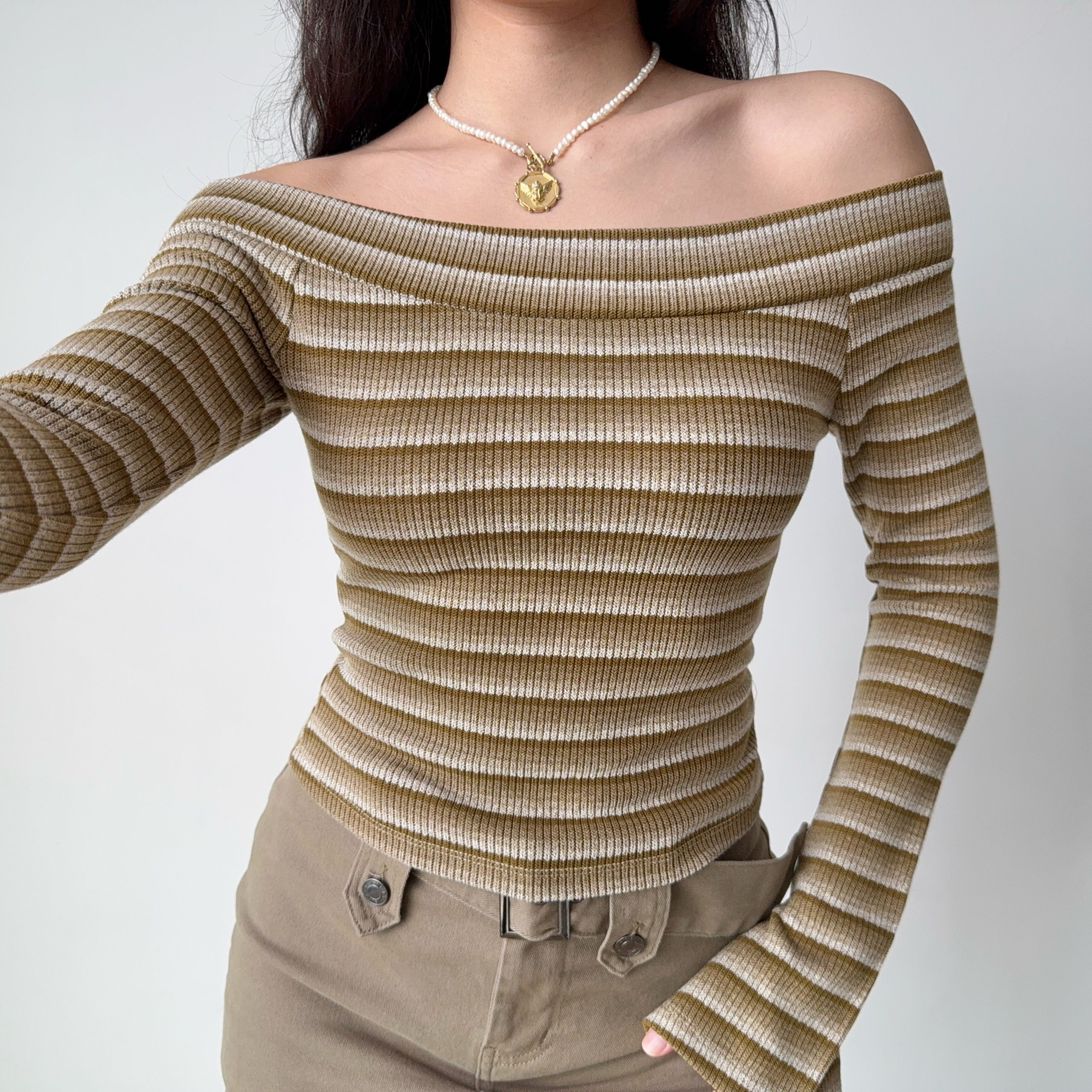 Sexy Off-the-Shoulder Striped Knitted Crop Top for Women - Slim Fit European and American Style Fashion Top Sexy Off-the-Shoulder Striped Knitted Crop Top for Women - Slim Fit European and American Style Fashion Top