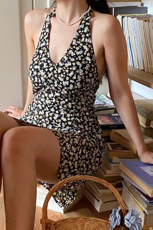 Sexy Vintage Backless Floral Halter Dress for Vacation - Chic Summer Style