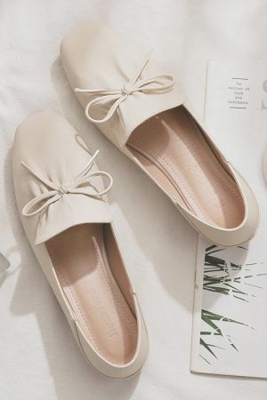 Sheepskin Gentle Evening Wind Style Skirt & Flat Fairy Shoes - Two-Way French Temperament for Spring & Autumn Fashion