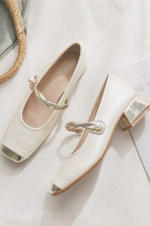 Sheepskin National Style Cheongsam Mary Jane Shoes for Women - Elegant Evening Flats, French-Inspired Design for Skirts