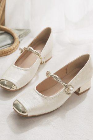 Sheepskin National Style Cheongsam Mary Jane Shoes for Women - Elegant Evening Flats, French-Inspired Design for Skirts