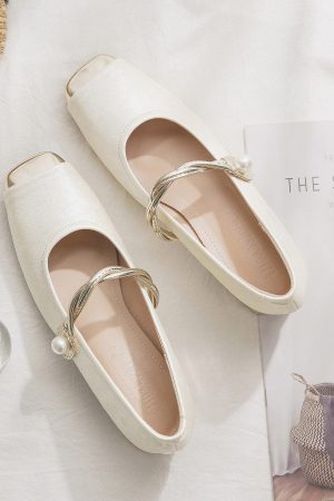 Sheepskin National Style Cheongsam Mary Jane Shoes for Women - Elegant Evening Flats, French-Inspired Design for Skirts