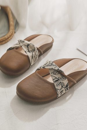 Sheepskin Open-Toe Slip-On Slippers for Women - Spring 2025 Stylish Outdoor Flats, Comfortable Summer Footwear