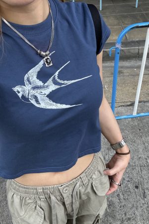 Slim-Fit Crop Short-Sleeve T-Shirt for Women - American Style High Street Summer Top, Trendy Shoulder Design, Y2K Fashion