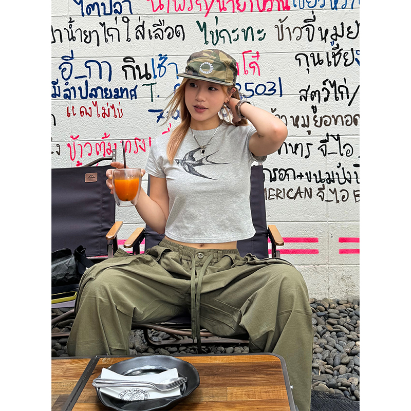 Slim-Fit Crop Short-Sleeve T-Shirt for Women - American Style High Street Summer Top, Trendy Shoulder Design, Y2K Fashion Slim-Fit Crop Short-Sleeve T-Shirt for Women - American Style High Street Summer Top, Trendy Shoulder Design, Y2K Fashion