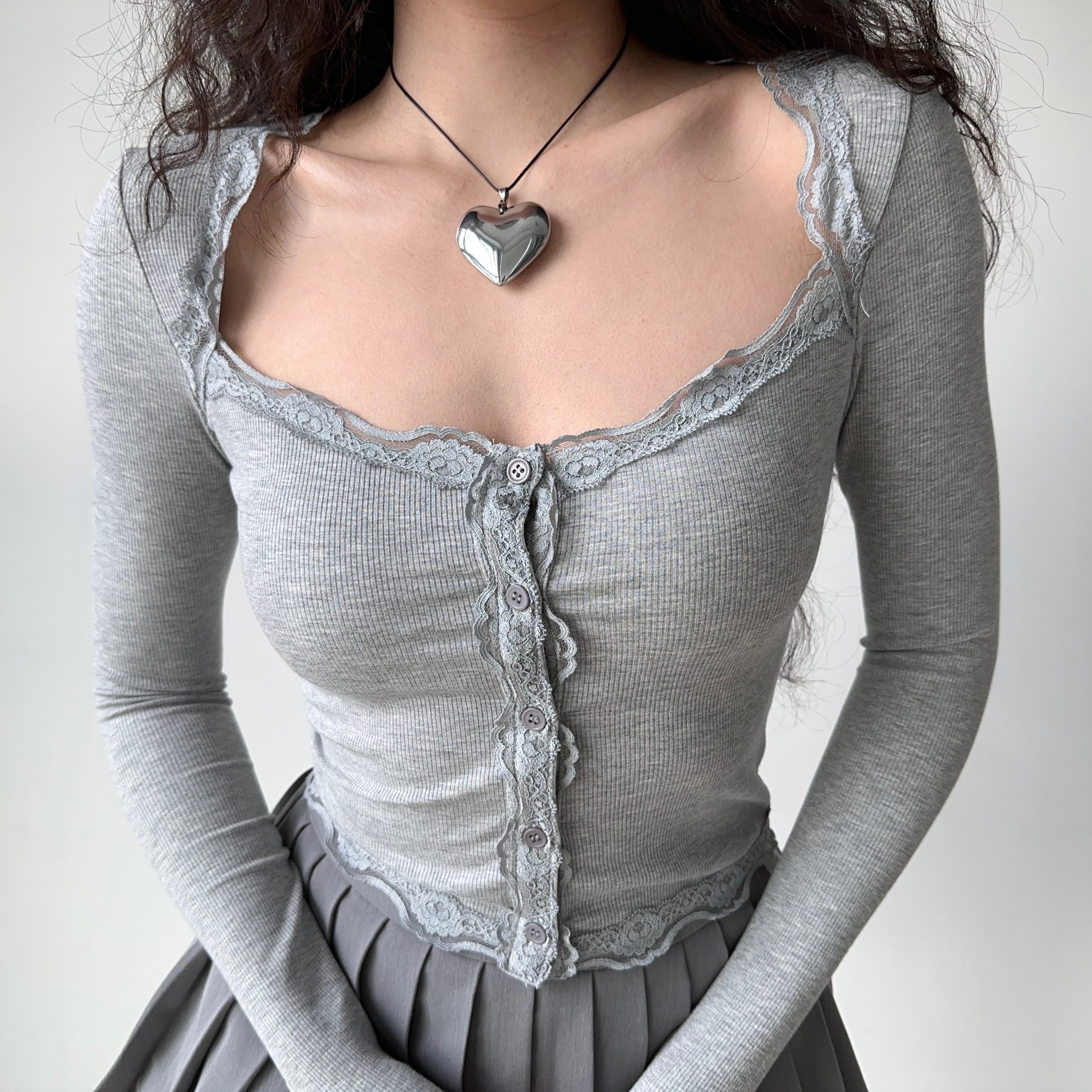 Slim Fit Lace Trim Long Sleeve Knitted Cardigan - Women's European American Style, Casual Chic Top for 90s Y2K Inspired Fashion Slim Fit Lace Trim Long Sleeve Knitted Cardigan - Women's European American Style, Casual Chic Top for 90s Y2K Inspired Fashion