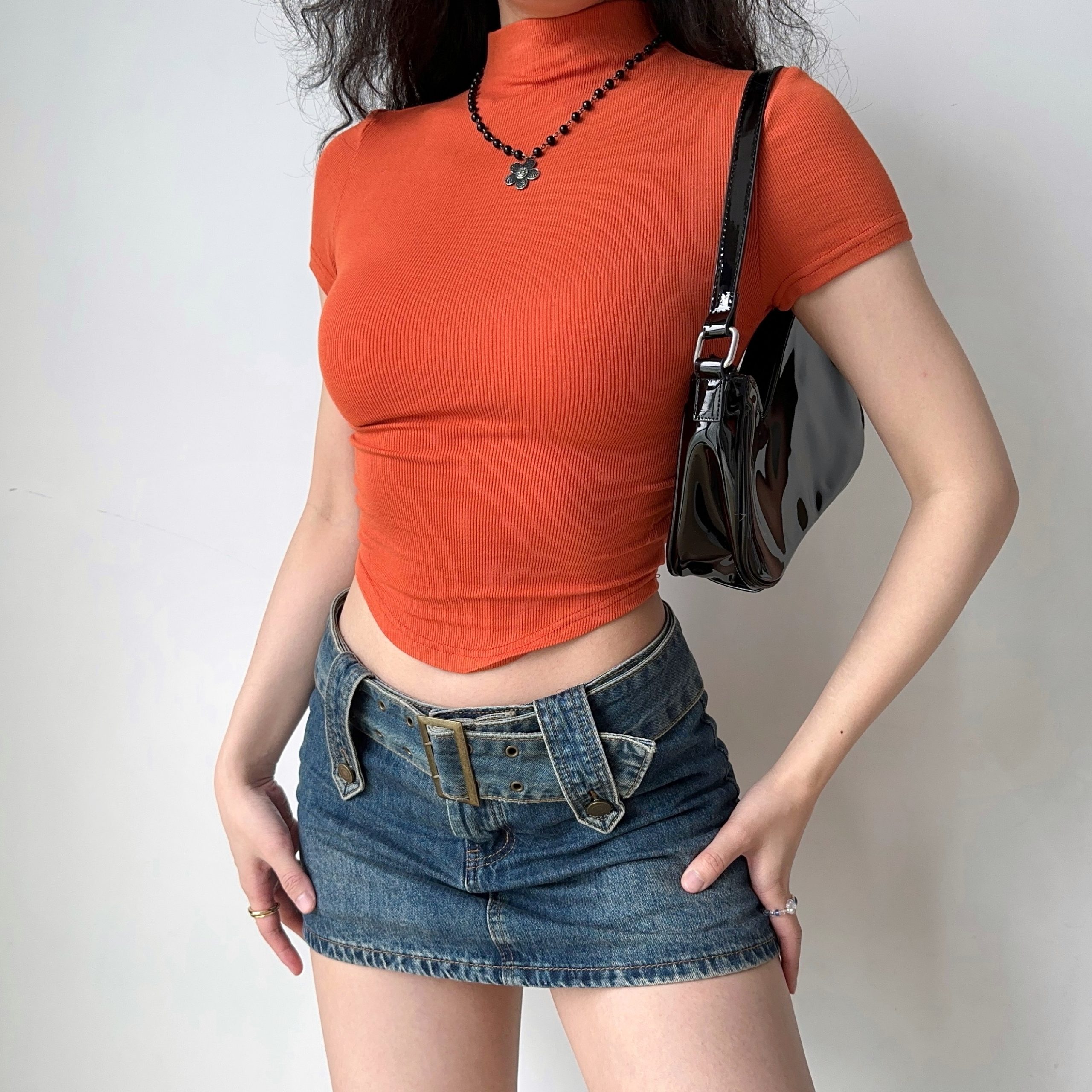 Slim-Fit Ribbed Half-High Neck Short Sleeve T-Shirt for Women - Minimalist European American Style, Trendy Casual Top Slim-Fit Ribbed Half-High Neck Short Sleeve T-Shirt for Women - Minimalist European American Style, Trendy Casual Top