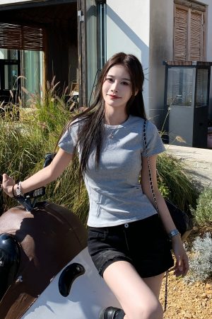 Slim Fit Solid Color Short Sleeve T-Shirt for Women - Versatile Pure Cotton Top - 2025 Spring Style - Casual Fashion Essential