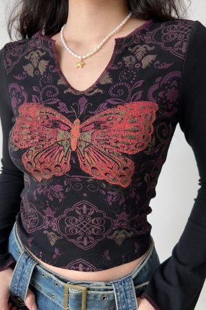 Slim Fit V-Neck Long Sleeve T-Shirt with Butterfly Print â€“ Retro European and American Style Women's Top