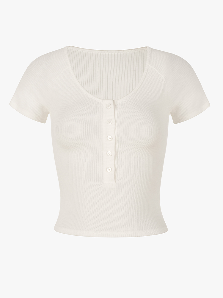 Slim-Fit White Knitted T-Shirt for Women, Short Sleeve with Button Detail, French Style, Chest-Highlighting Design Slim-Fit White Knitted T-Shirt for Women, Short Sleeve with Button Detail, French Style, Chest-Highlighting Design