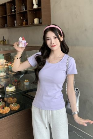 Solid Color Short Sleeve T-Shirt for Women - Versatile Slim Fit Summer Top, Casual Essential, Perfect for Everyday Wear